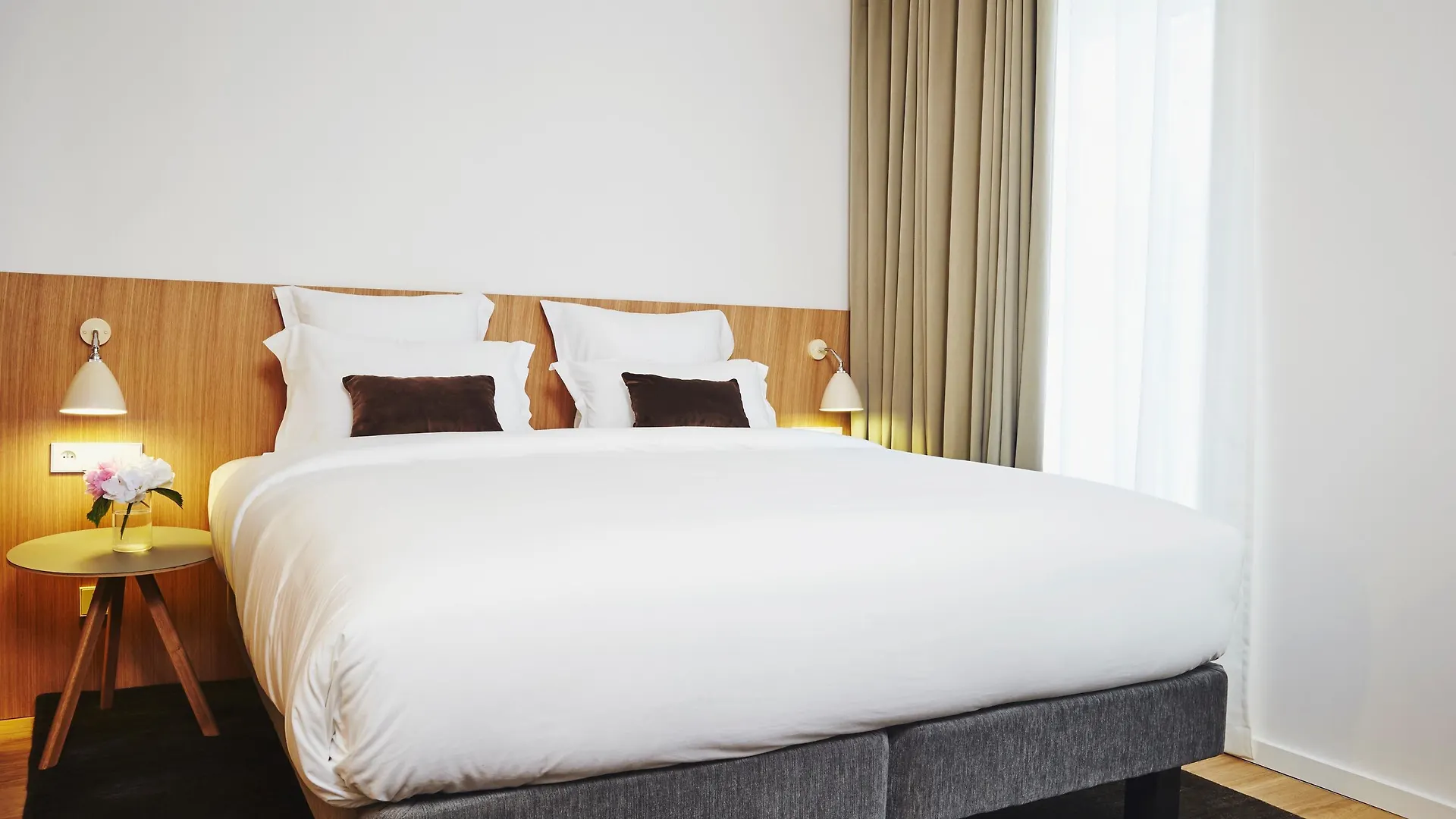 9Hotel Republique Paris 4*,