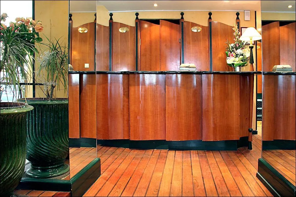 9Hotel Republique Paris 4*,  France